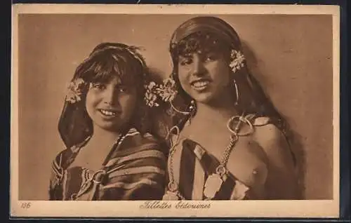 AK Fillettes bedouines, junge arabische nackte Frau