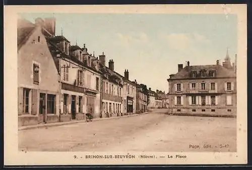 AK Brinon-sur-Beuvron, La Place