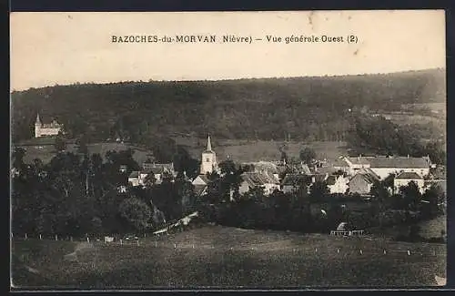 AK Bazoches-du-Morvan, Vue générale Ouest du village et des environs boisés