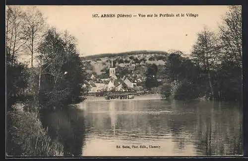 AK Armes, Vue sur le Perthuis et le village
