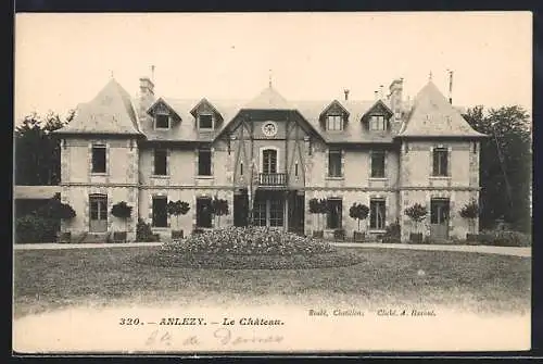 AK Anlezy, Le Château