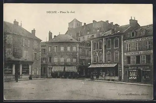 AK Decize, Place St-Just avec cafés et boutiques
