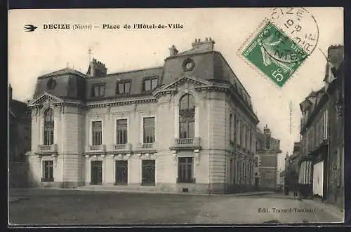AK Decize, Place de l`Hôtel-de-Ville