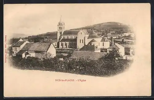 AK Dun-les-Places, L`Église et vue sur le village environnant