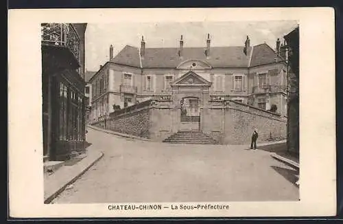 AK Château-Chinon, La Sous-Préfecture