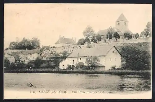 AK Cercy-la-Tour, Vue prise des bords du canal