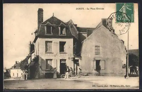 AK Donzy, La Place Elyséus