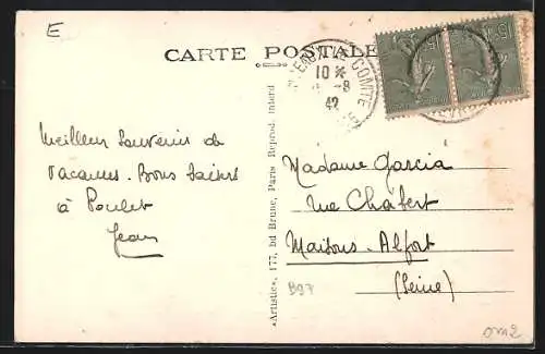 AK Dirol, Entrée du Village, Vue sur le Canal