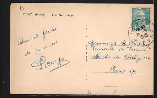 AK Donzy, Rue Notre-Dame avec architecture traditionnelle