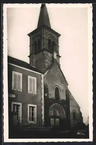 AK Cervon, L`Église avec son clocher imposant