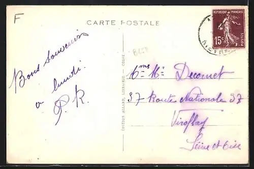 AK Arquian, La Place du Marché avec vue sur la rue principale et maisons anciennes