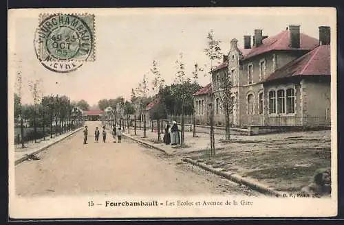 AK Fourchambault, Les Écoles et Avenue de la Gare