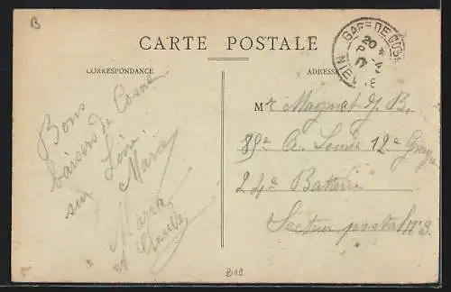 AK Cosne-sur-Loire, Rue du Commerce animée avec boutiques et passants