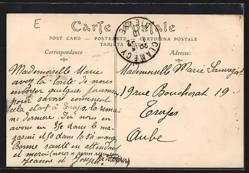 AK Clamecy, Rue Thiers et la Sous-Préfecture