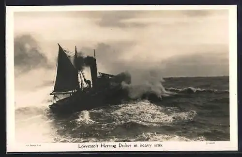AK Lowestoft, Herring Drifter in heavy seas