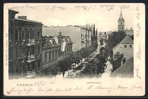 AK Gnesen, Lindenstrasse mit Kirche
