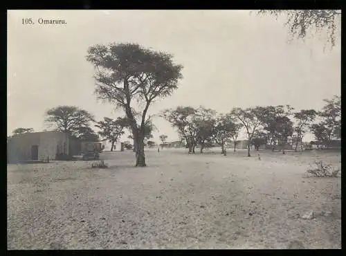 Fotografie unbekannter Fotograf, Ansicht Omaruru, Deutsch-Südwestafrika, flache Häuser im Ort