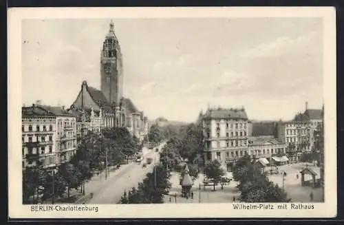 AK Berlin-Charlottenburg, Wilhelmplatz mit Rathaus, Strassenbahn