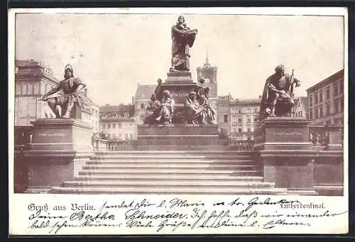 AK Berlin, Partie vor dem Lutherdenkmal, Neuer Markt