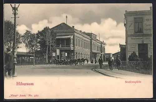 AK Hilversum, Stationsplein en Station