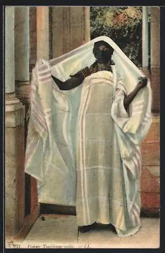 AK Femme Tunisienne voilée, arabische Volkstypen