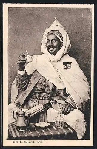 AK Le Caoua du Caid, arabische Volkstypen