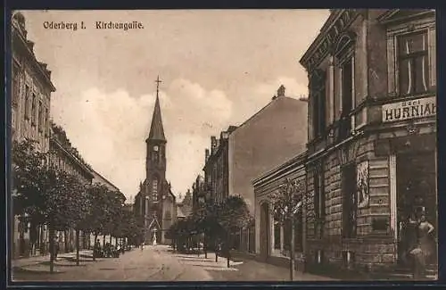 AK Oderberg, Kirchengasse mit Kirche