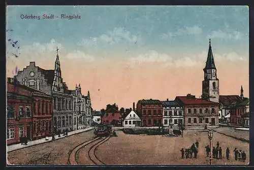 AK Oderberg Stadt, Ringplatz mit Kirche und Strassenbahn
