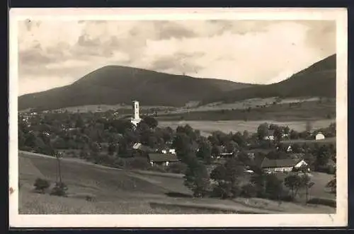 AK Verovice, Panorama mit Kirche