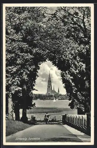 AK Schleswig, Durchblick auf die Kirche