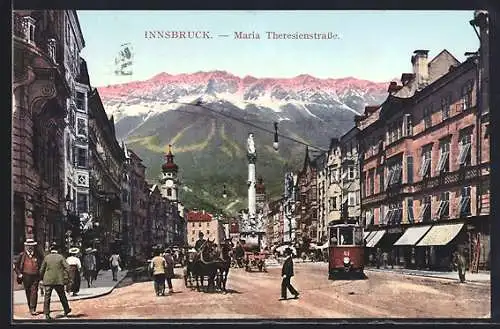AK Innsbruck, Strassenbahn und Pferdekutsche in der Maria Theresienstrasse
