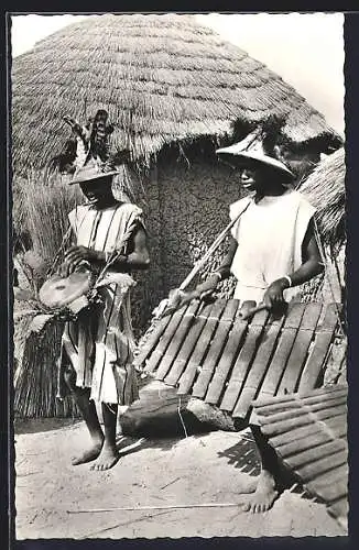 AK Joueurs de tam-tam et balafon, Afrikanische Musikanten