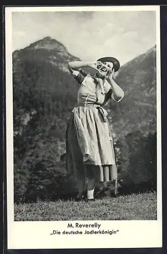 AK M. Reverelly, Die deutsche Jodlerkönigin, Trachtenkapelle