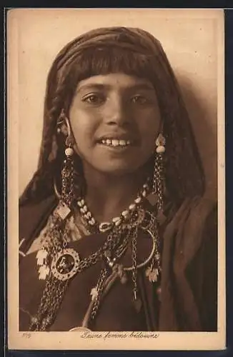 AK Jeune femme bedouine