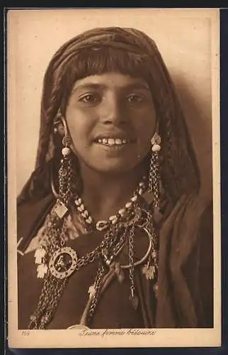 AK Jeune femme bedouine