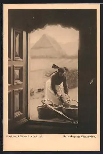 AK Hamburg, Bundesschiessen 1909, Hauseingang Vierlanden, Vierländerin in Tracht
