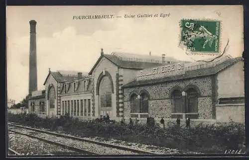 AK Fourchambault, Usine Guillet et Egré vue de la voie ferrée