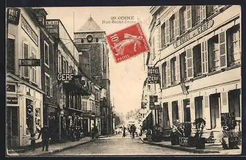AK Cosne, Rue Saint-Jacques animée avec passants et enseignes commerciales
