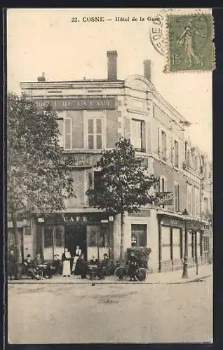 AK Cosne, Hôtel de la Gare et Café animé au coin de la rue