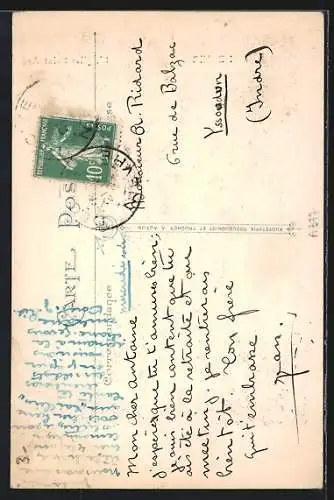 AK Decize, L`Église Saint-Aré vue de la rue adjacente