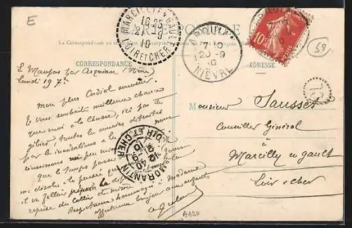 AK Arquian, Place de l`Église, Le Monument