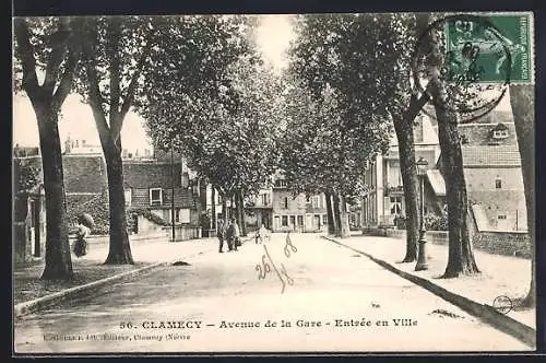 AK Clamecy, Avenue de la Gare, Entrée en Ville
