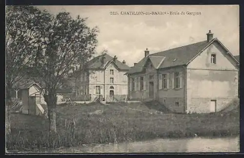 AK Châtillon-en-Bazois, École de Garcons