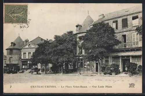 AK Château-Chinon, La Place Notre-Dame