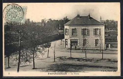 AK Fourchambault, La Poste au coin de la rue avec arbres en hiver