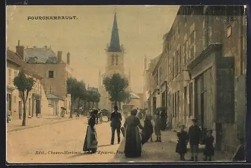 AK Fourchambault, Rue animée avec vue sur l`église