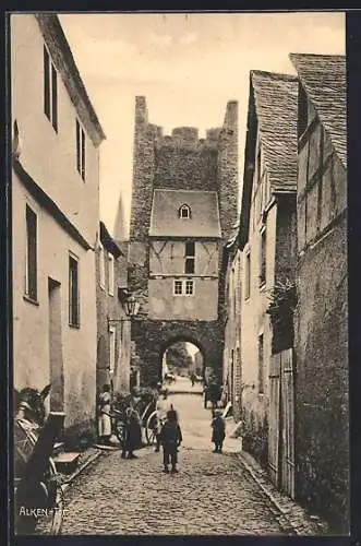 AK Alken, Strassenpartie mit Blick zum Tor