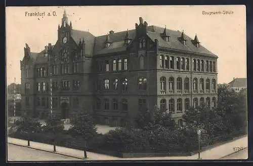 AK Frankfurt a. O., Strassenpartie an der Baugewerk-Schule
