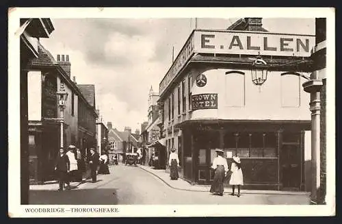 AK Woodbridge, Thoroughfare