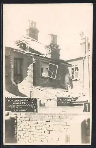 AK Lowestoft, Residential House after Bombardment 1916